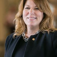 Tina Davis photo